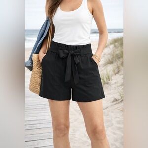 Athleta Black Paperbag Waist Shorts Size 12 Belted Stretch Pull On